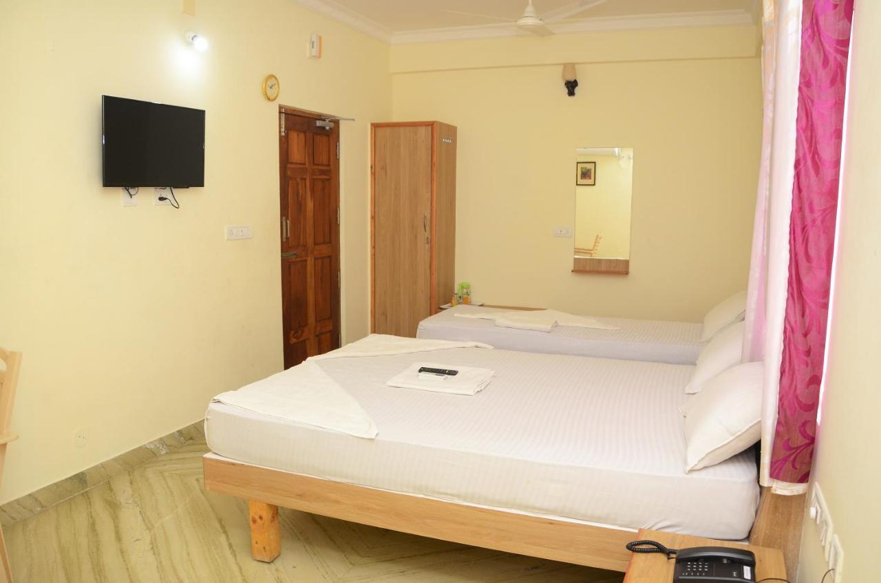 Hari Iyer Residency Hotell Tiruchchendūr Eksteriør bilde
